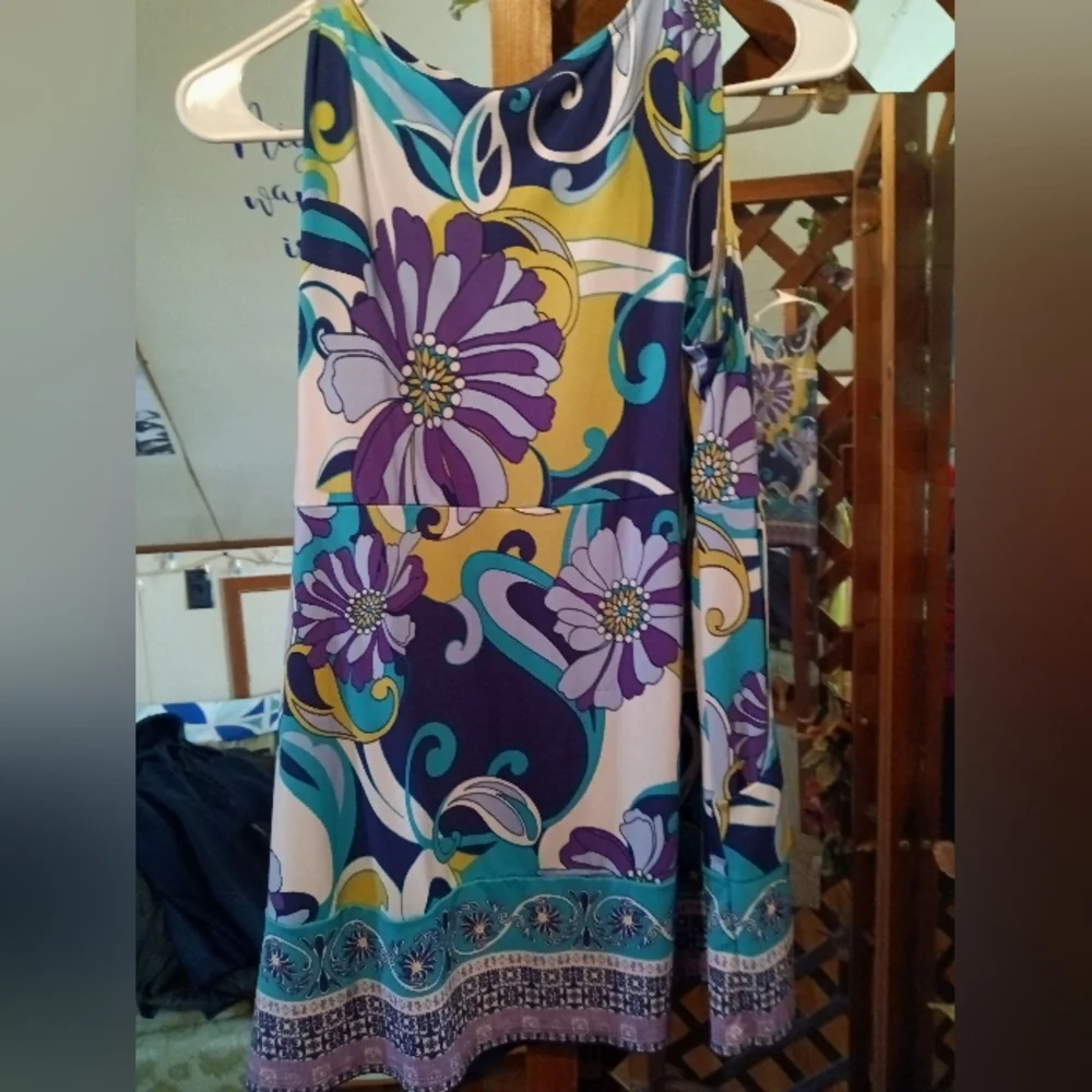 Access Stretch Colorful Flower Summer Tank Top NWOT - Picture 2 of 3